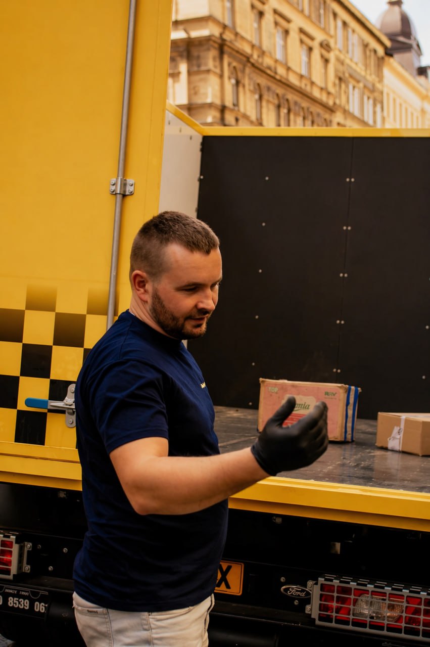 💪 Náš tým zajistí naložení, vážení i ekologickou likvidaci